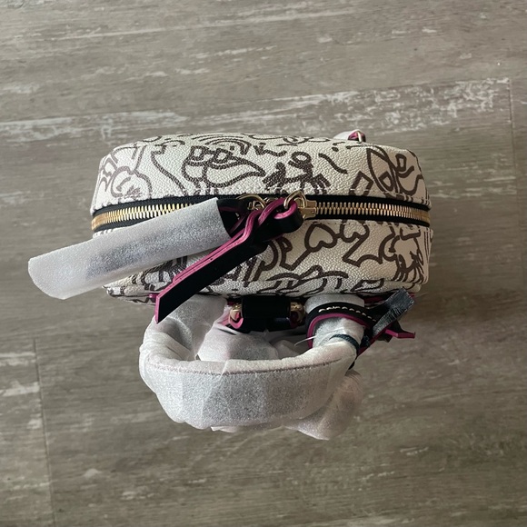 NWT Disney Parks Dooney and Bourke Minnie Mouse Line Art Backpack Bag 2022 - Picture 7 of 10